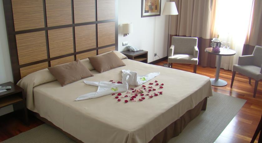Aparthotel Attica21 As Galeras Bastiagueiro Buitenkant foto