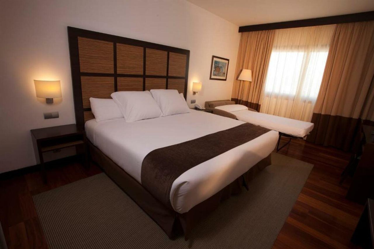 Aparthotel Attica21 As Galeras Bastiagueiro Buitenkant foto